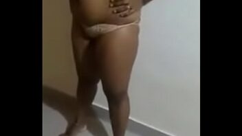 Aunty Pundai Video