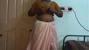 Aunty Tight Blouse Cleavage Bra