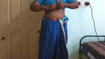 Big Mulai Saree Girl Tamil