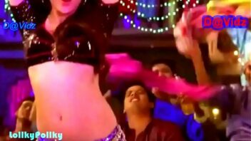 Bollywood Actress Cleavage Show