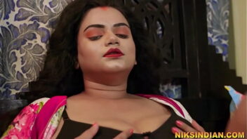 Desi Bhabhi With Hot Nanga Boobs And Sexy Nipples