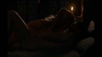 Emilia Clarke Game Of Thrones Nude