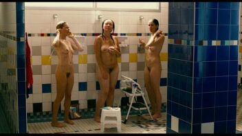 Gilrs Bathing Movie Scenes Naked