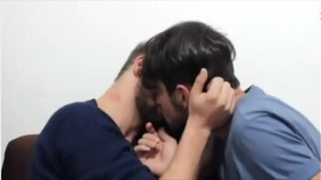 Hot Gay Kiss Porn