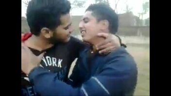Hot Sexy Indian Gay Kissing Video
