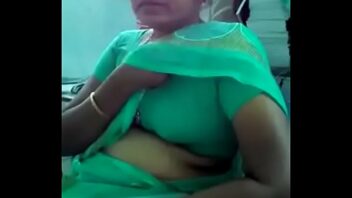 Indian Aunty Sex Bothing
