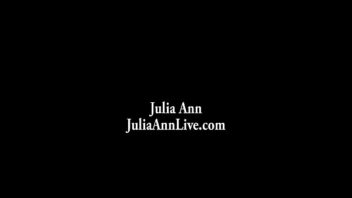 Julia Nn