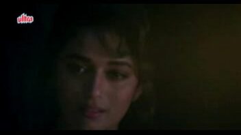 Madhuri Dixit Ki Sexy Video