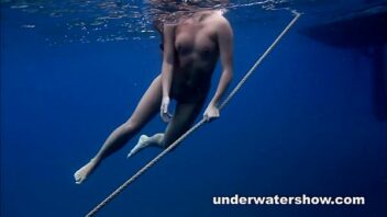 Naked Women Swimming