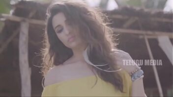 Parineeti Chopra Hot Sexy Video