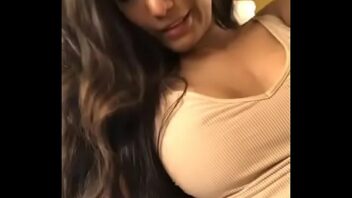 Poonam Pandey Onlyfans New Video
