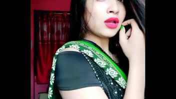 Sexy Actress In Saree