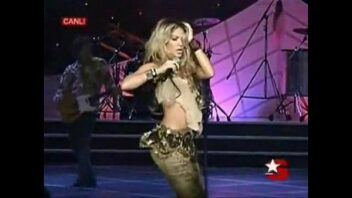 Shakira Tits