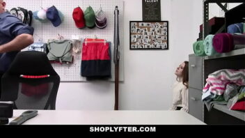 Shoplyfter Anal