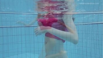 Swimming Xvideo