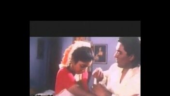 Tamil Actress Nayanthara Breast And Back