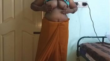 Tamil Aunties Boobs Pressing