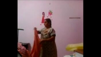 Tamil Aunty Saree Remove