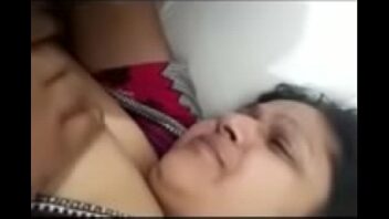 Uppum Mulakum Actress Video