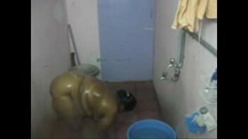 Young Aunty Bathing