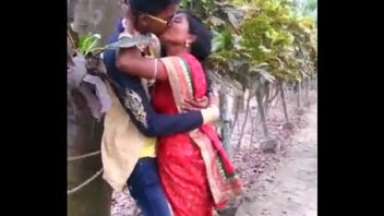 Indian Aunty Kiss