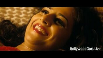 Vidya Balan Hot Boobs Dirty Picture
